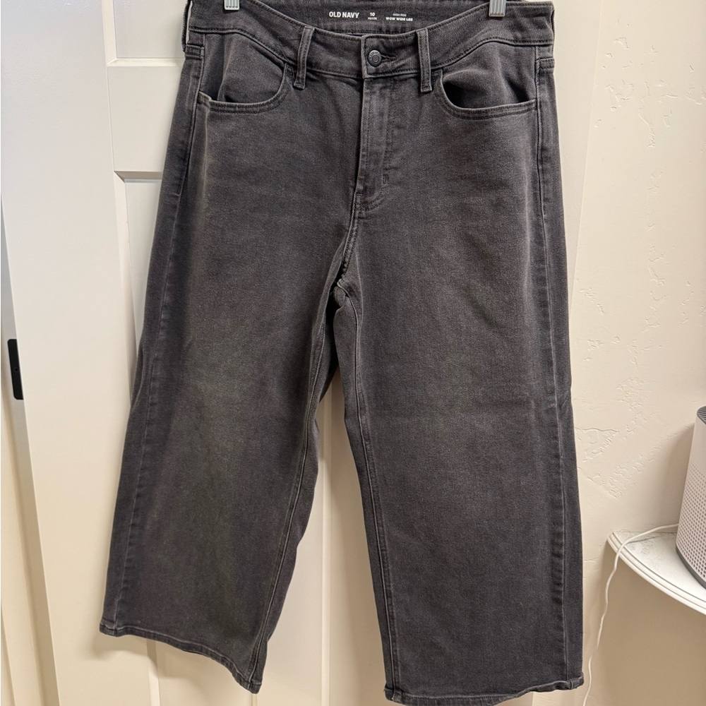 Old Navy High-Rise Wide Leg Cropped jeans, 10 petite
